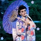 AMAs 2013: Katy Perry Turns Geisha for “Unconditionally” Performance – Video