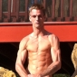 Aaron Carter Bulks Up, Shows Off on Twitter