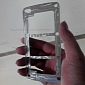 Allegedly Leaked Photos of Galaxy S5’s Metal Frame Emerge