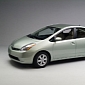 American and Japanese Citizens Can't Seem to Get Enough of Toyota's Prius Hybrid