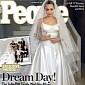 Angelina Jolie Wore Wedding Dress with Her Children's Drawings on It – Photo