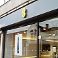 As EE Stores Pop Up in the UK, Everything Everywhere Branding Disappears