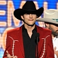 Ashton Kutcher Offends with Country Music Awards 2012 Appearance
