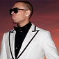 BET President Apologizes for Rihanna, Chris Brown Incident at the 2011 Awards