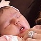 Baby with Two Front Teeth Born to Woman in Missouri, US