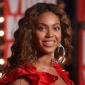 Beyonce Shares Her VMA Glory with Taylor Swift