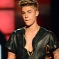 Billboard Music Awards 2013: Justin Bieber Gets Booed – Video