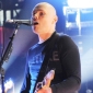 Billy Corgan Blacks Out, Collapses in Concert