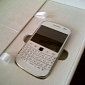 Blackberry Bold 9900 Emerges in White
