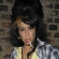 Boredom Made Amy Winehouse Turn to Booze, Mom Says