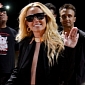 Britney Spears Defends Miley Cyrus’ VMAs 2013 Performance – Video