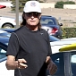 Bruce Jenner Gets New Manicure, Is Slowly Turning into a Woman