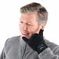 Call Me Gloves Pair Wirelessly with Your Smartphone, So You Can Now Talk to the Hand