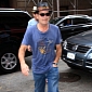Charlie Sheen Back on Drugs, Snorting and Smoking Cocaine Daily