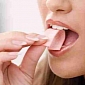 Chewing Gum Boosts Alertness, Study Finds