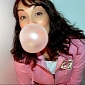 Chewing Gum May Be Leading Cause of Headaches in Teens