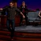 Chris Pratt Can Walk and Even Run in High Heels - Video
