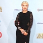 Christina Aguilera Flaunts Killer Curves at ALMA Awards