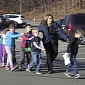 Connecticut Elementary School Shooting: 27 Dead, Children, One Gunman