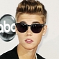 Cops Find Pot, Taser on Justin Bieber’s Tour Bus