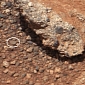 Curiosity Finds Ancient Riverbed in Martian Crater