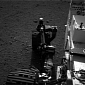 Curiosity Wiggles Its Wheels in the Martian Dirt