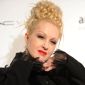 Cyndi Lauper Performs for Stranded Passengers at Buenos Aires Airport