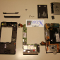 DROID X Gets Torn Down on Video