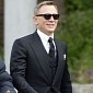 Daniel Craig Undergoes Surgery for “SPECTRE” On-Set Injury