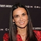Demi Moore Is Determined to Get Back with Ashton Kutcher