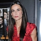 Demi Moore Is 'Disturbingly Thin,' Out with Ashton Kutcher