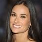 Demi Moore Saves Suicidal Woman’s Life on Twitter