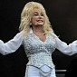 Dolly Parton Is Accused of Miming Through Her Glastonbury Festival Performance