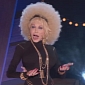 Dolly Parton Raps on Queen Latifah, Namedrops Miley Cyrus – Video