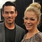 Eddie Cibrian Is Acting Shady, Avoids the Paparazzi, Probably Cheats on LeAnn Rimes
