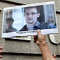 Edward Snowden Receives Russian Documents