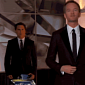 Emmys 2013: Accidentally Photobombing Guy Awkwardly Shuffles Off Stage