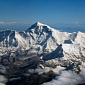 Everest Climbers Must Return to Base Camp with 8 Kg (18 Pounds) of Trash