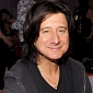 Ex-Journey Singer Steve Perry Has Cancer Surgery
