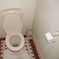 Exploding Toilet Burns Both Legs of Woman Sitting on It