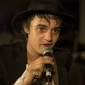 Fans Throw Bagels at Pete Doherty at Private Moscow Gig
