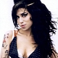 Father Gives Away Amy Winehouse’s Clothes to Fans