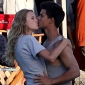 First Look at Taylor Lautner and Taylor Swift in ‘Valentine’s Day’
