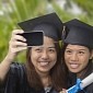 Florida University Bans Selfies at Graduation Ceremony