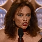 Golden Globes 2014: Jacqueline Bisset Doesn’t Remember Swearing on Stage