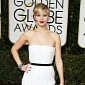 Golden Globes 2014: Jennifer Lawrence Nearly Loses Diamond Bracelet