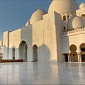 Google Helps You Visit Sheikh Zayed Grand Mosque via Street View