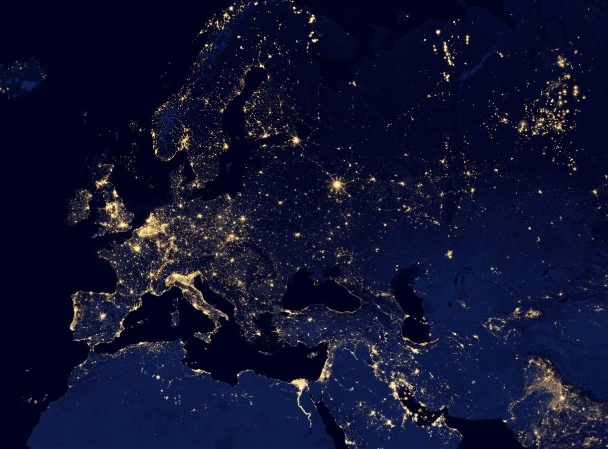 Снимок России из космоса ночью