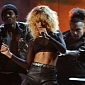 Grammys 2012: Rihanna Performs with Coldplay
