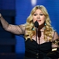 Grammys 2013: Kelly Clarkson’s Awesome Acceptance Speech – Video